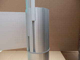 Einschieben der Füllprofile 17/12 in die nicht durch Textpaneele benötigten Nuten