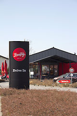 Pylon XL 4000 mit LED Innenbeleuchtung Profiloberfläche: pulverbeschichtet nach RAL 7016