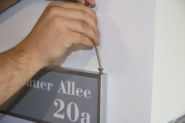 Rahmenprofil 50/20: Das obere waagerechte Rahmenprofil ist abnehmbar ( 2 x verschraubt )