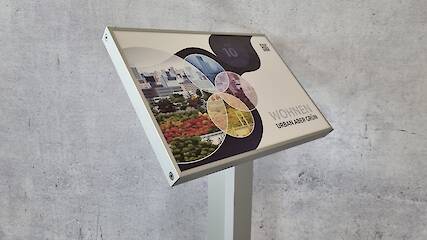 Pultschild A3 quer - 45° - Säule 80-80