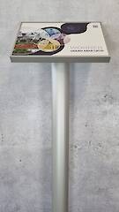 Pultschild A3 quer - 45° - Säule 90